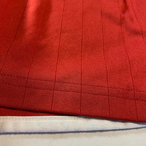 Adidas Climate red shorts S - Picture 2 of 8